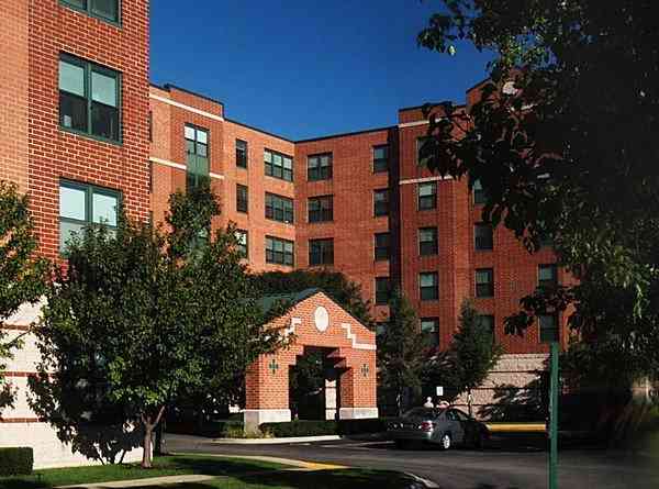 Lincolnwood Place