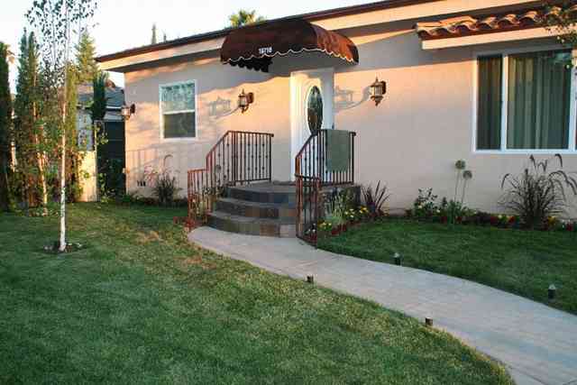 Encino Living