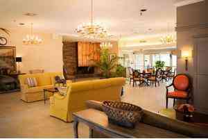 Guest House (THE)