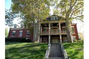 Anderson Manor