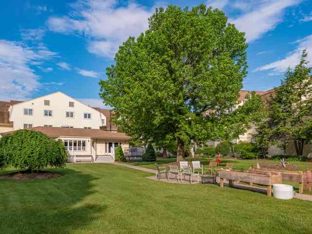 Holiday Village Gate of Farmington