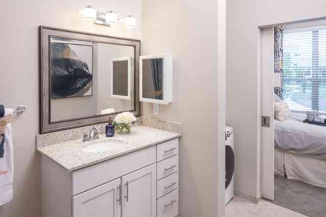142 Assisted Living Facilities in Cook County, IL (with Reviews)