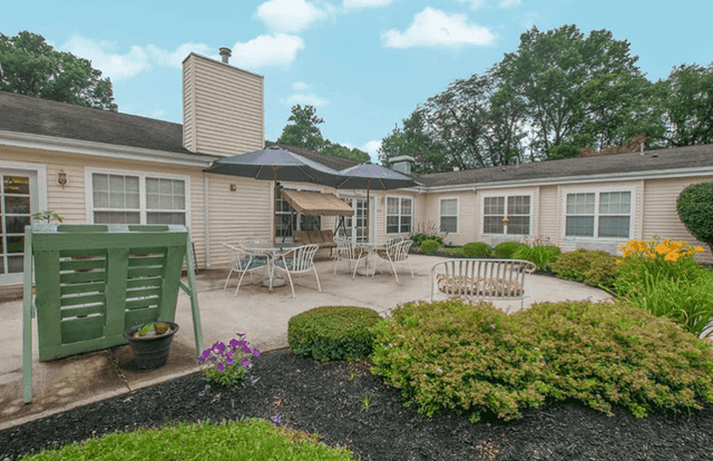 7 Assisted Living Facilities in Licking County, OH (with Reviews)