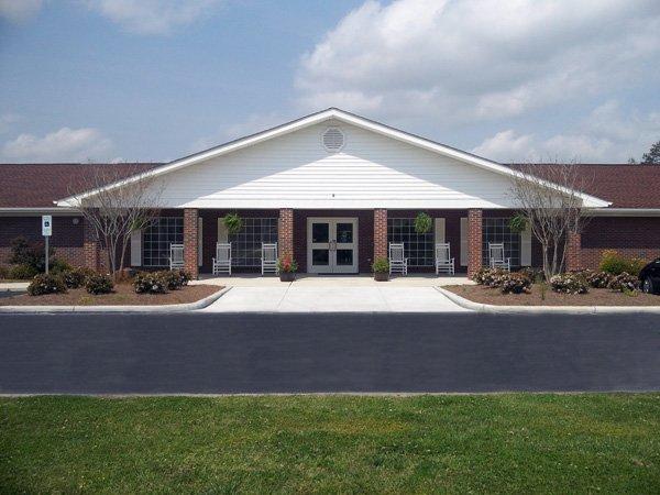 Ashe Gardens Memory Care Pricing, Reviews & Amenities - Burgaw, North  Carolina