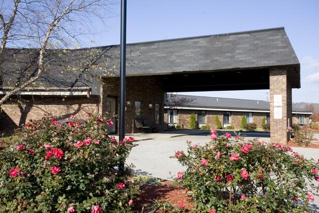Rolling Hills Healthcare Center