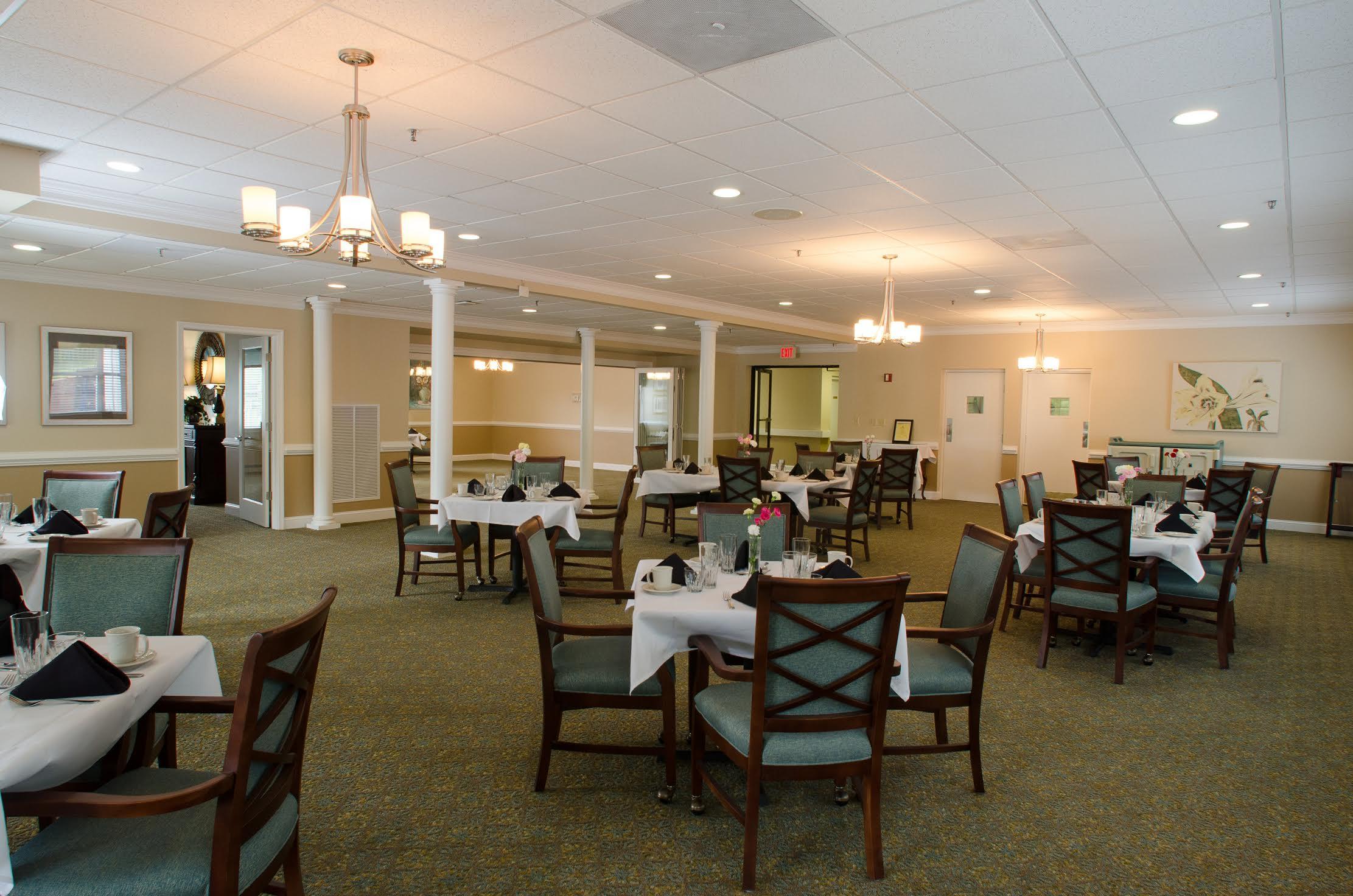 Image of Commonwealth Senior Living at Front Royal