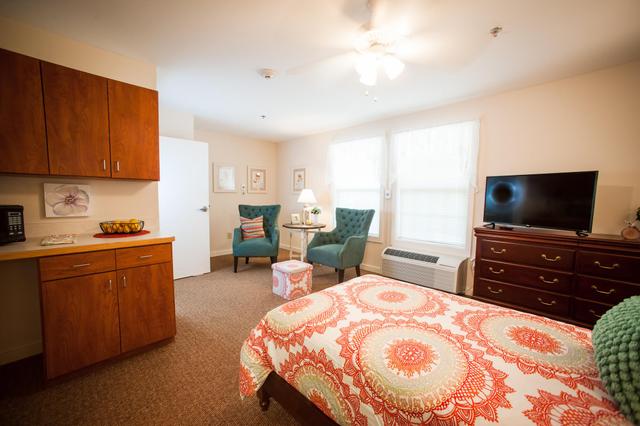 Commonwealth Senior Living at Churchland House