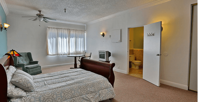 Villa Redondo Assisted Living