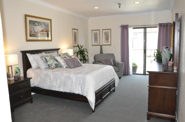 Regency Park Oak Knoll