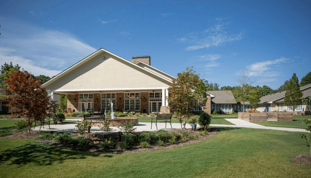Manor Lake Athens