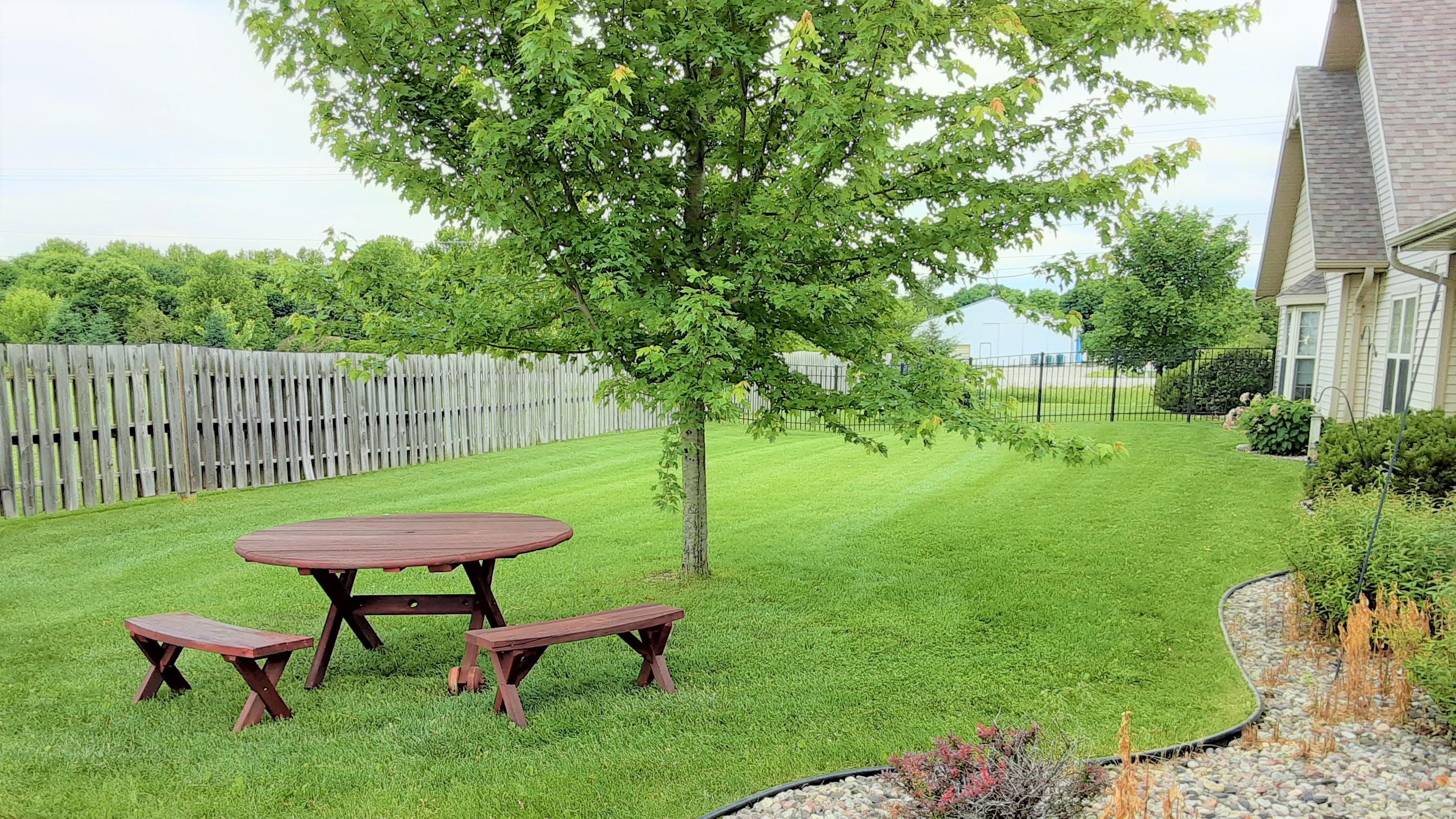 Image of Apple Creek Place II