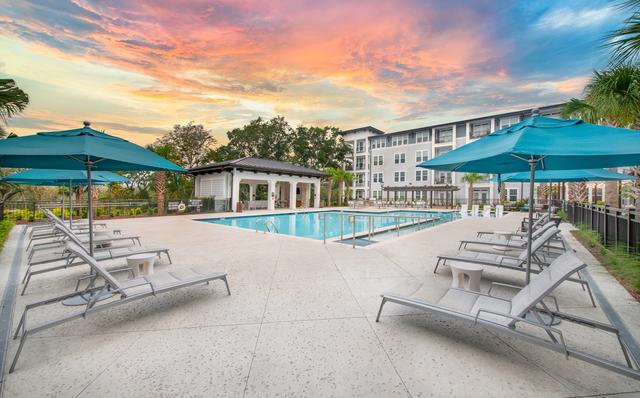Overture Daniel Island 55+ Apartment Homes