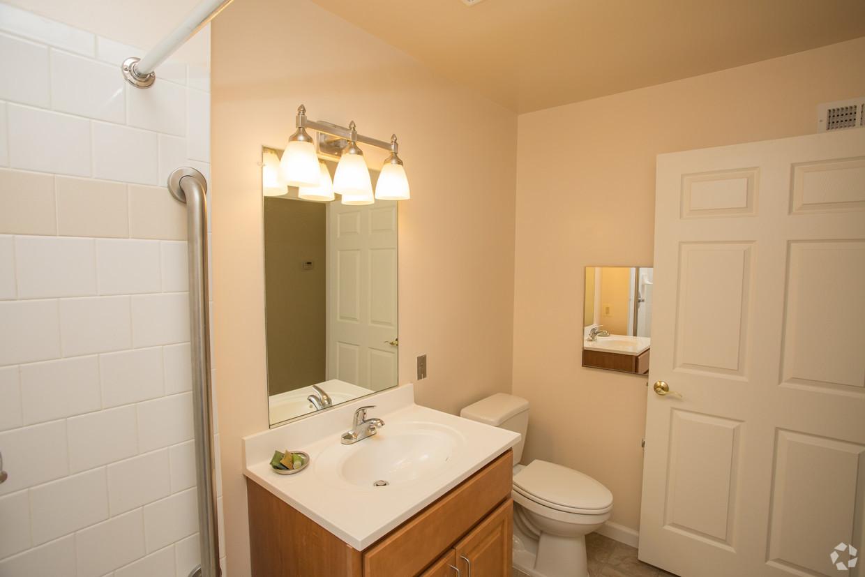Forest Glen at Sully Station Pricing, Reviews & Amenities Centreville, Virginia