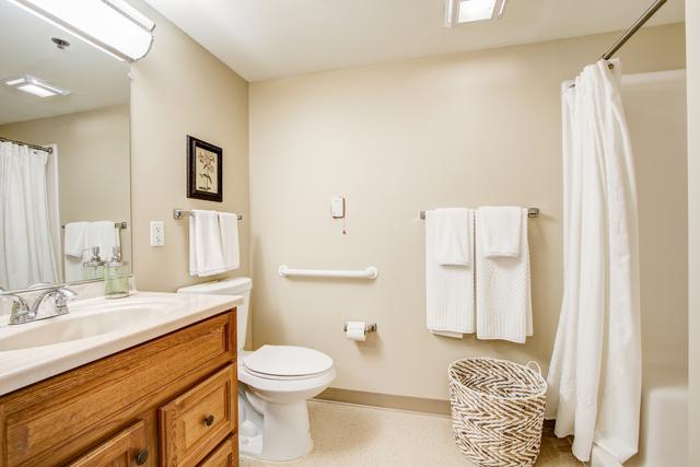 Charter Senior Living of Woodholme Crossing