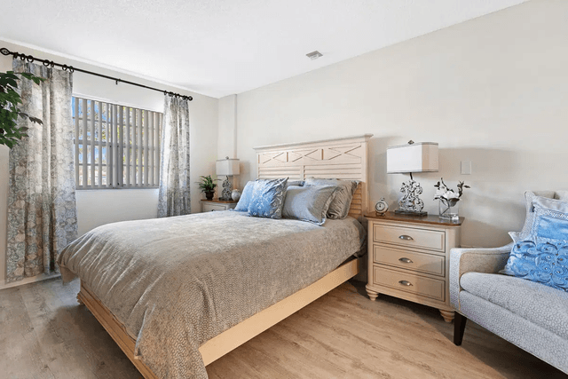 Oasis Living Quarters