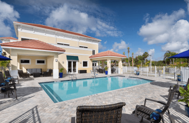 The Pineapple House at Sapphire Lakes
